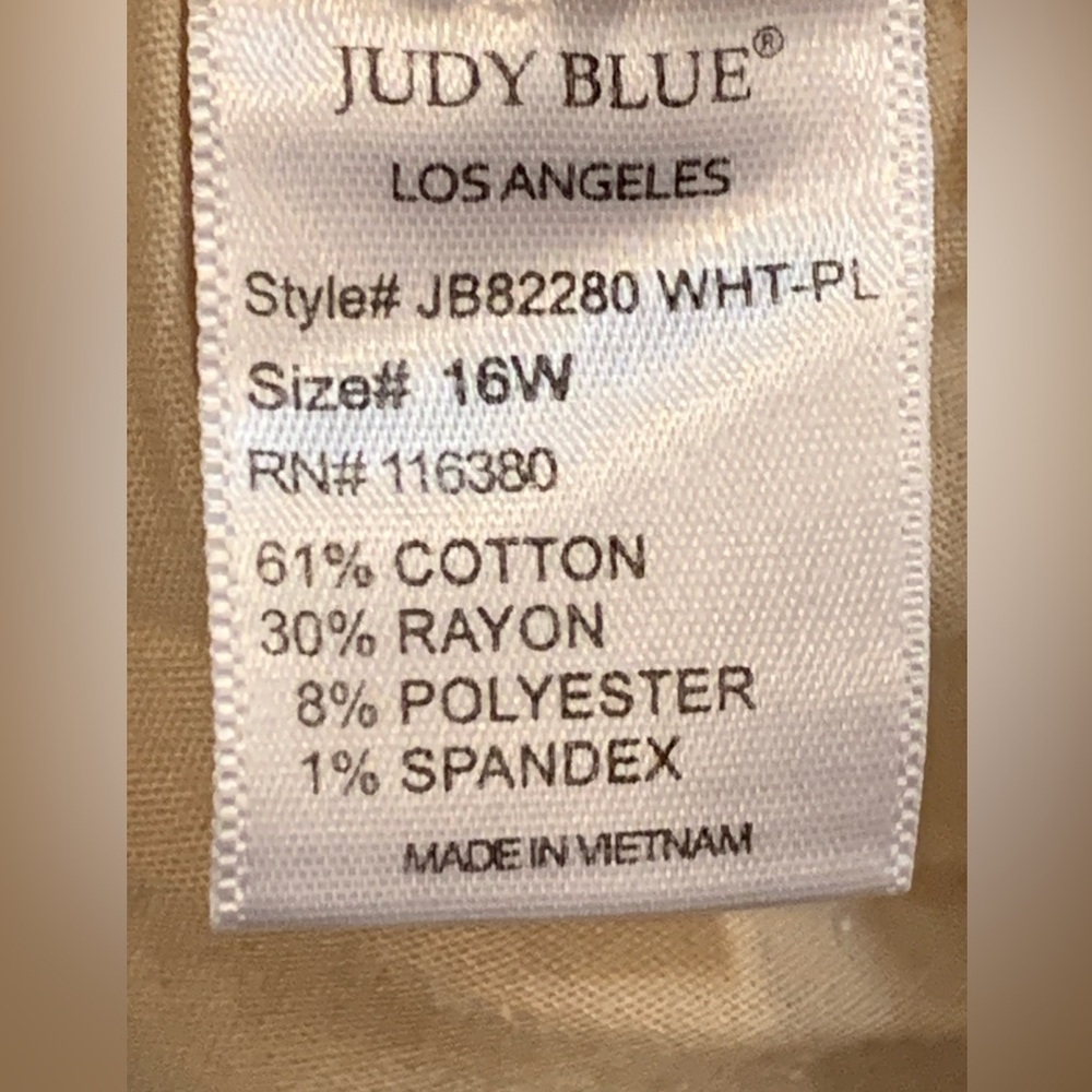 Judy Blue Skinny Fit Mid Rise White Destroyed Women's Jeans Size 16W - Picture 12 of 13